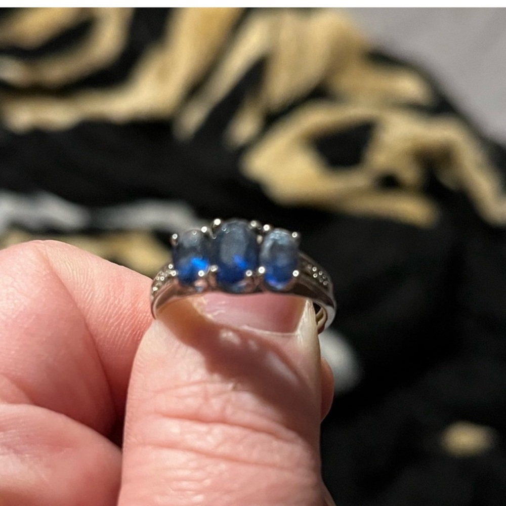 Sapphire and cubic zirconia ring